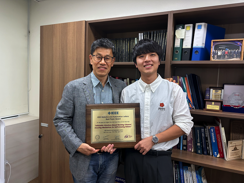 건설및환경공학과 유지환 교수(왼쪽), 김남균 박사과정(오른쪽)